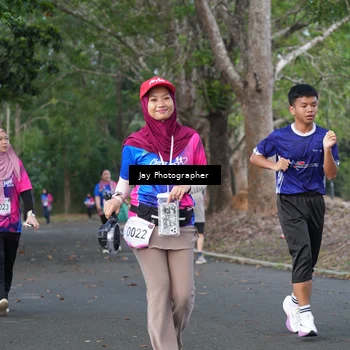 Runner Photo 8130015
