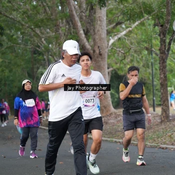 Runner Photo 8130062