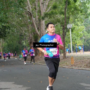 Runner Photo 8130069