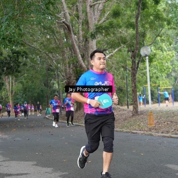 Runner Photo 8130083