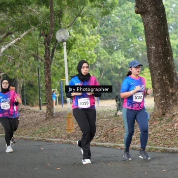 Runner Photo 8130157