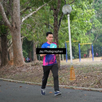 Runner Photo 8130221
