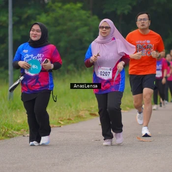 Runner Photo 8130231