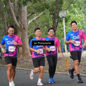 Runner Photo 8130244