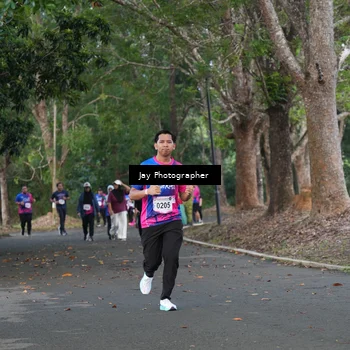 Runner Photo 8130251
