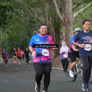 Runner Photo 8130350