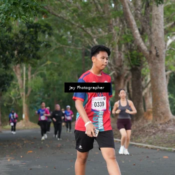Runner Photo 8130367