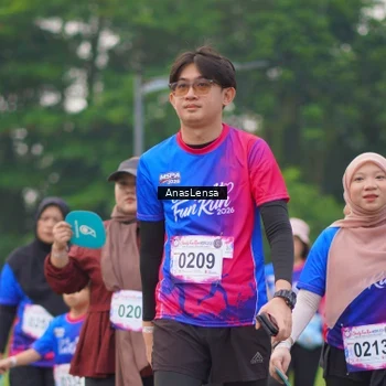 Runner Photo 8130503