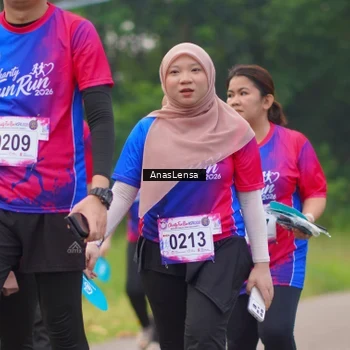 Runner Photo 8130504