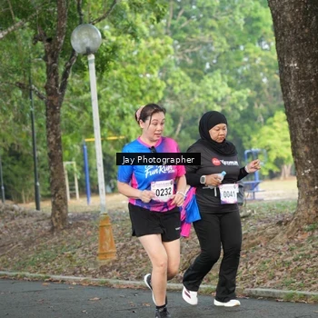 Runner Photo 8130538