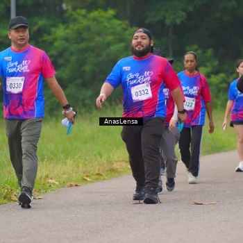 Runner Photo 8130601