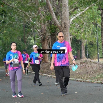 Runner Photo 8130672