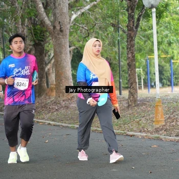 Runner Photo 8130673