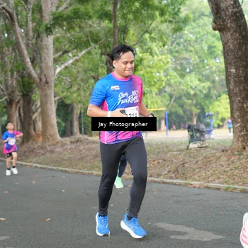 Runner Photo 8130697