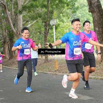 Runner Photo 8130700