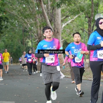 Runner Photo 8130789