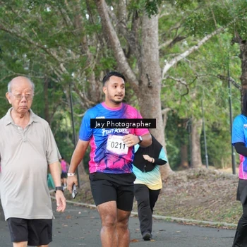 Runner Photo 8130812