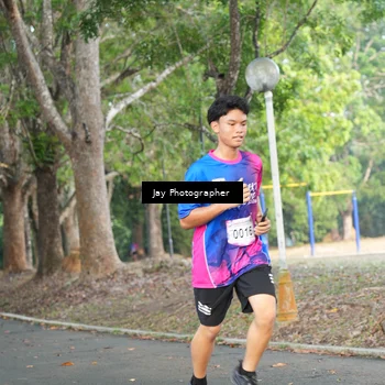 Runner Photo 8130833