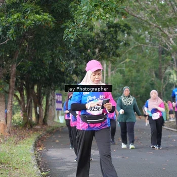 Runner Photo 8130840