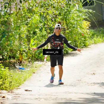 Runner Photo 8130887
