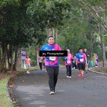 Runner Photo 8130924