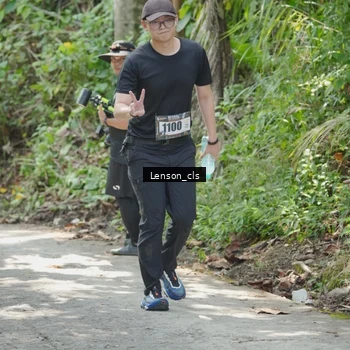Runner Photo 8130950