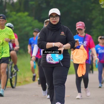 Runner Photo 8130976