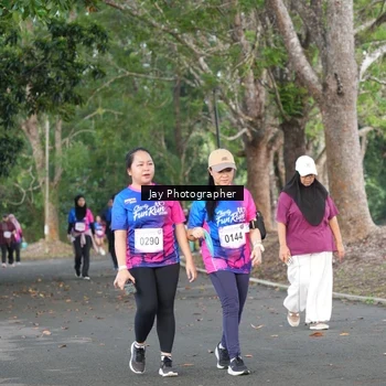 Runner Photo 8130990