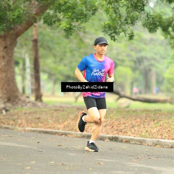 Runner Photo 8130995