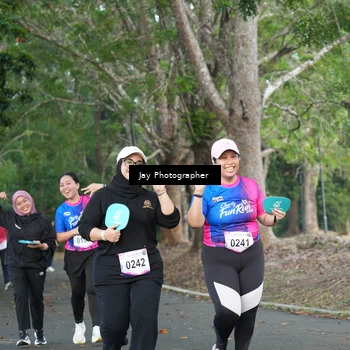 Runner Photo 8131112