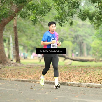 Runner Photo 8131118