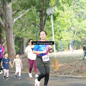 Runner Photo 8131213