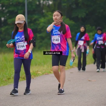 Runner Photo 8131276