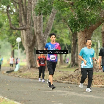 Runner Photo 8131486