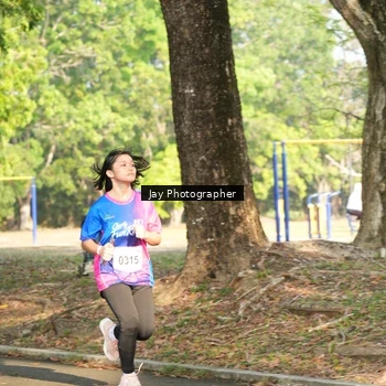 Runner Photo 8131896