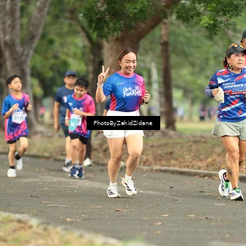 Runner Photo 8132003