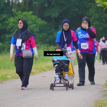 Runner Photo 8132059