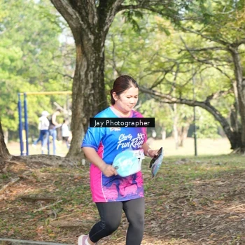 Runner Photo 8132100