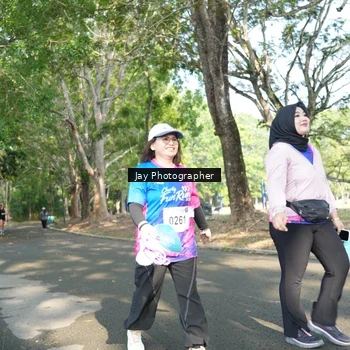 Runner Photo 8132643