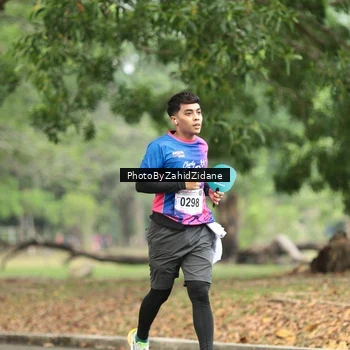 Runner Photo 8132763