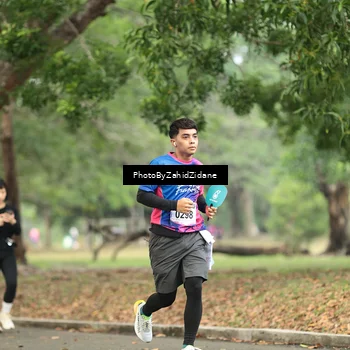 Runner Photo 8132765