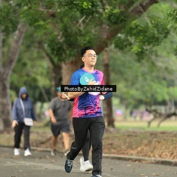Runner Photo 8132802