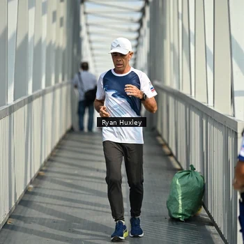 Runner Photo 8132819