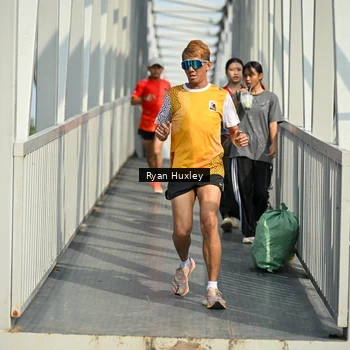 Runner Photo 8132839