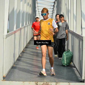 Runner Photo 8132849