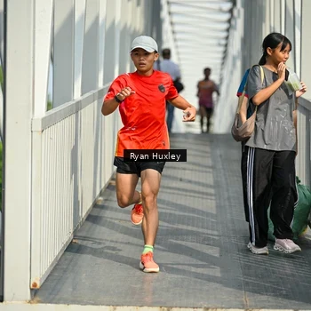Runner Photo 8132852