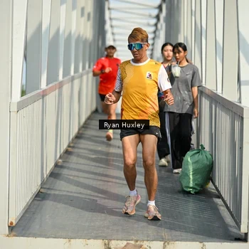 Runner Photo 8132854