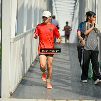 Runner Photo 8132855