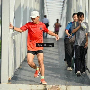 Runner Photo 8132861