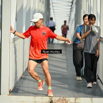 Runner Photo 8132862